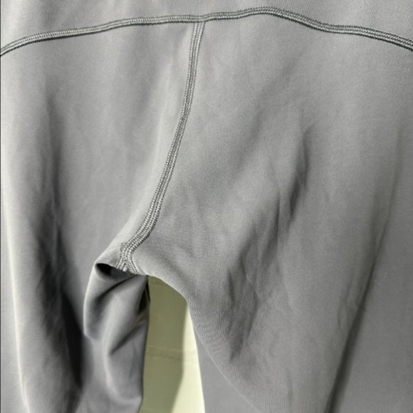 Lululemon In Movement 7/8 Tight *Everlux 23" Titanium sz 6 - Picture 4 of 7